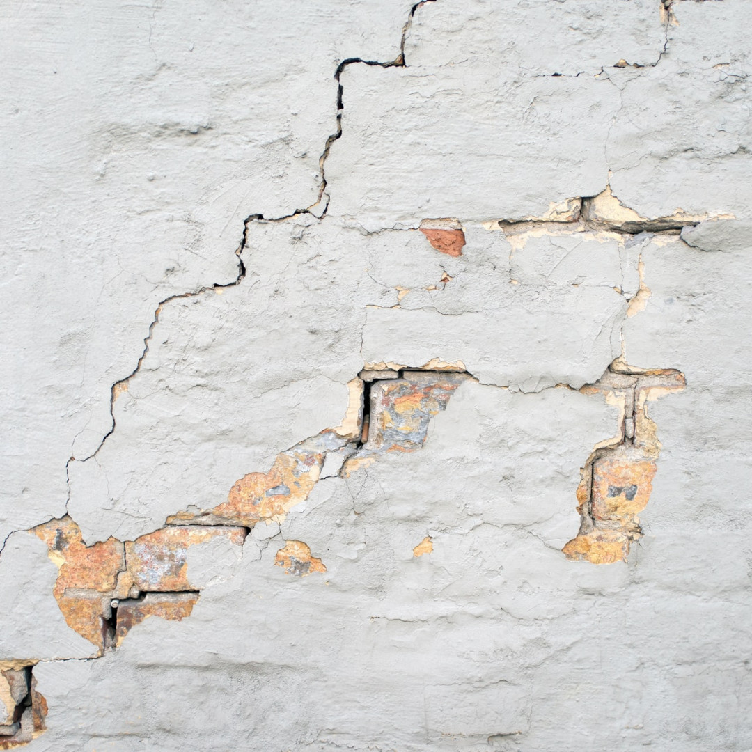 Do You Know the Signs of Foundation Damage?